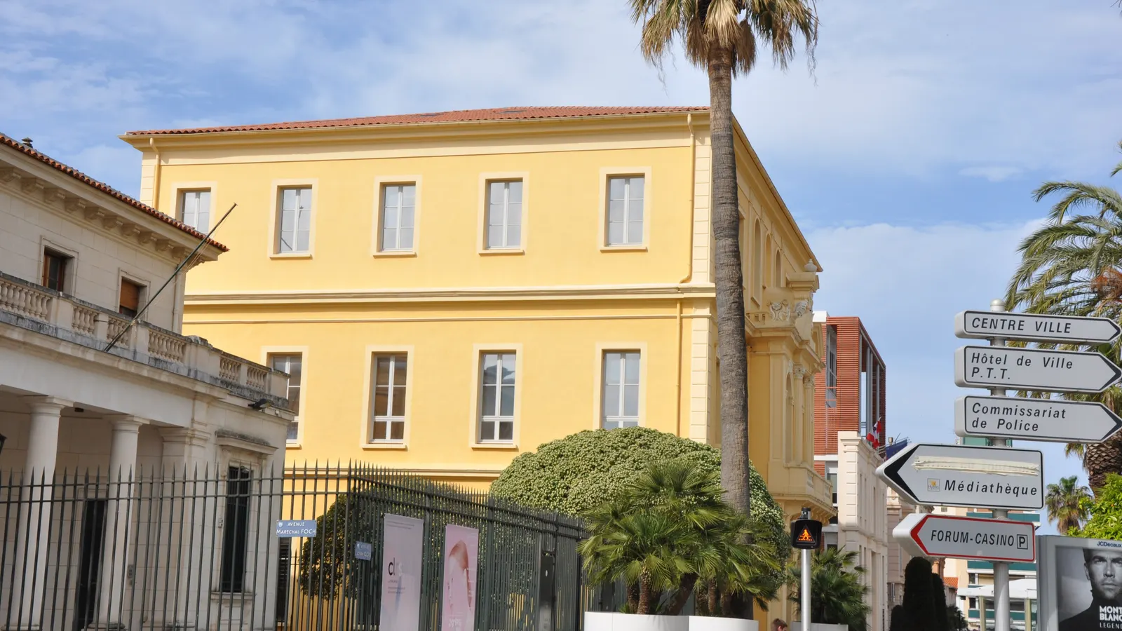 L'hôtel de ville d'Hyères, au cœur du centre-ville
