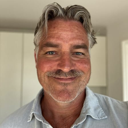 Portrait d'un habitant de Giens ayant comparé ses devis de diagnostic à Hyères